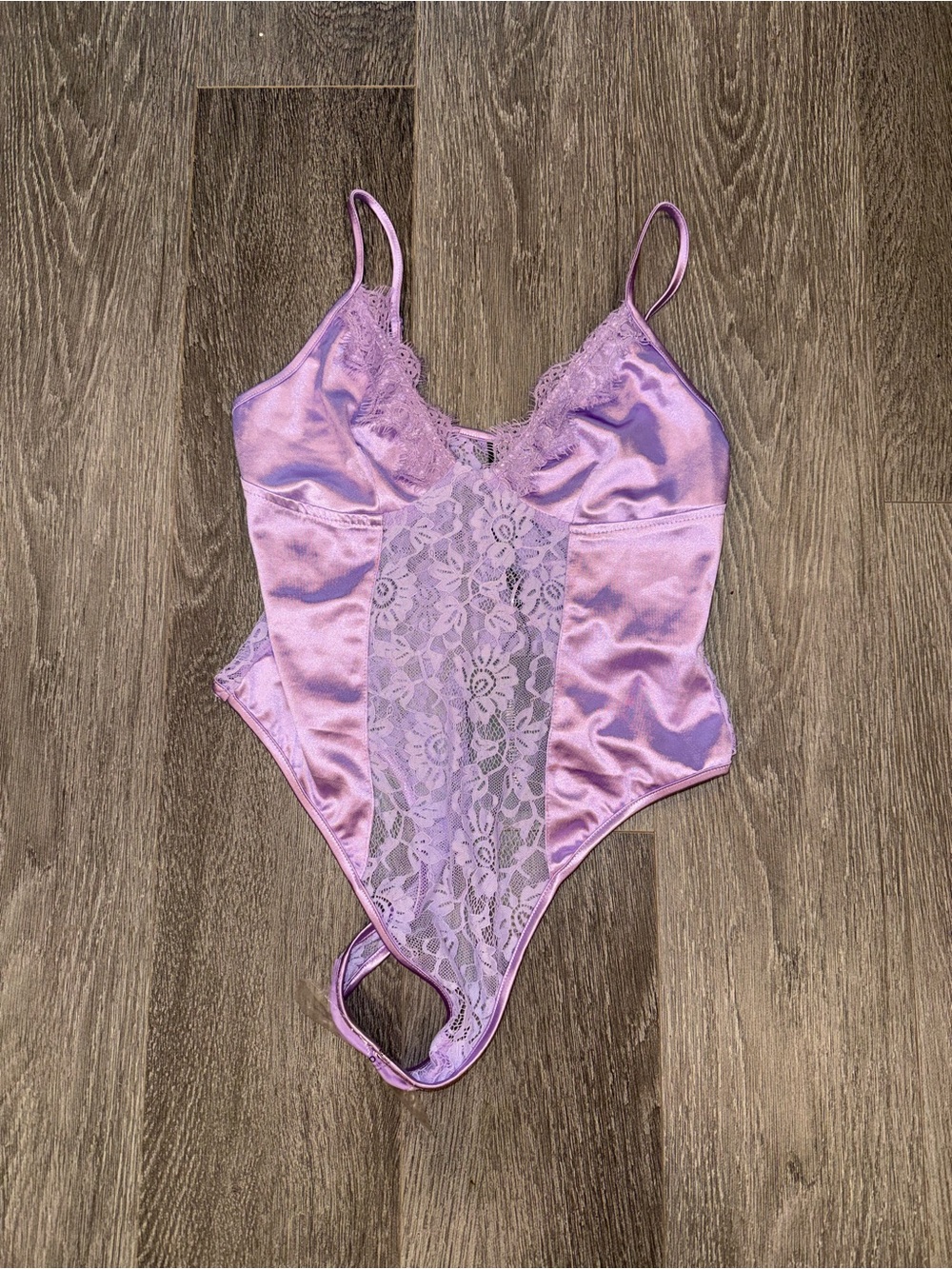 PrettyLittleThing Lavender Lace Satin Bodysuit
